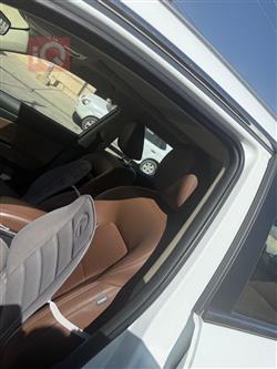 Geely Emgrand X7